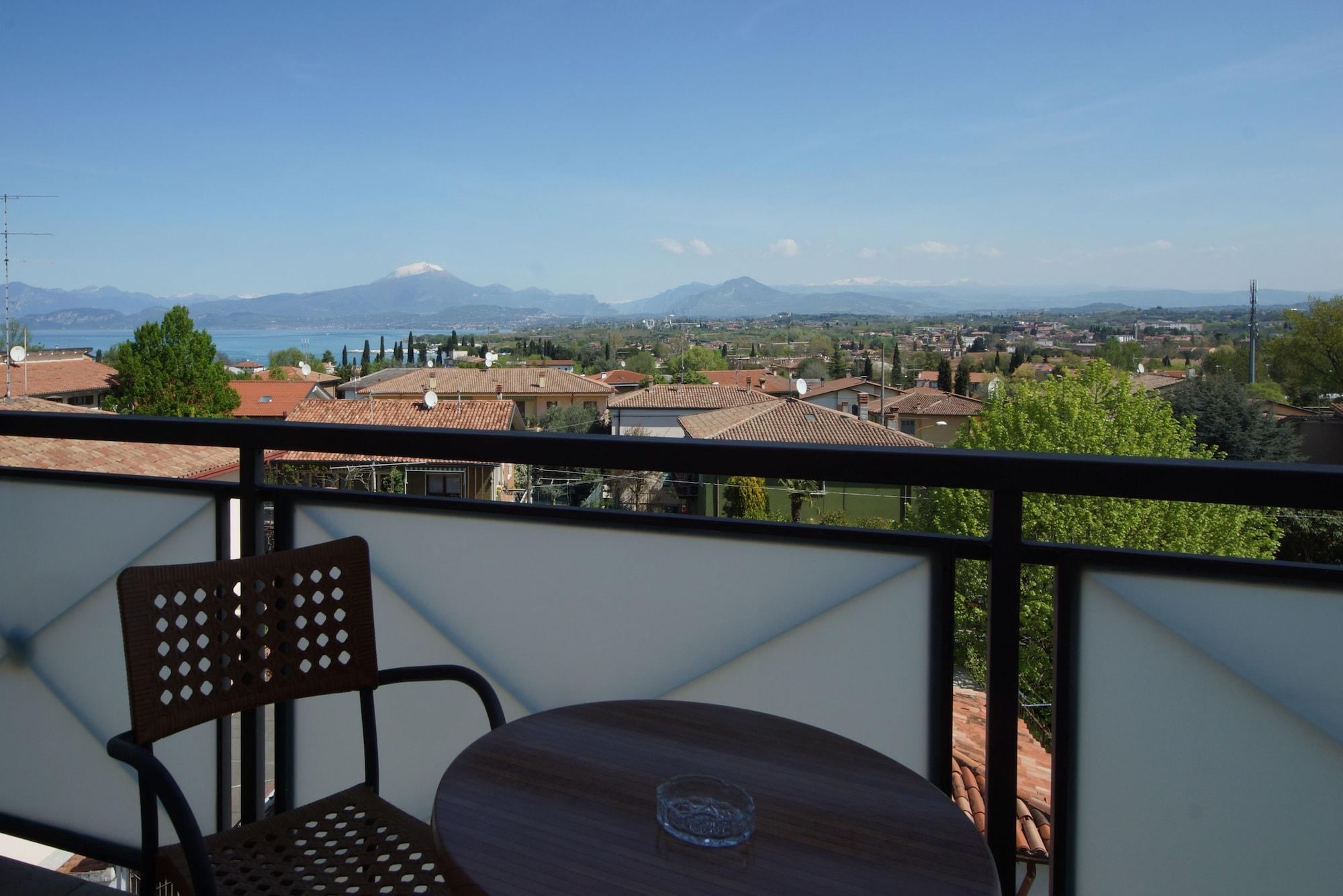 Hotel Clarin 14 By Dori Peschiera del Garda Eksteriør bilde