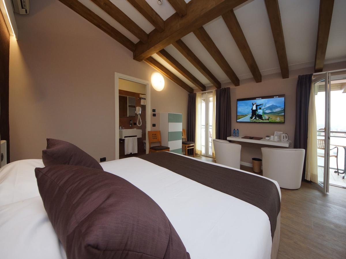 Hotel Clarin 14 By Dori Peschiera del Garda Eksteriør bilde