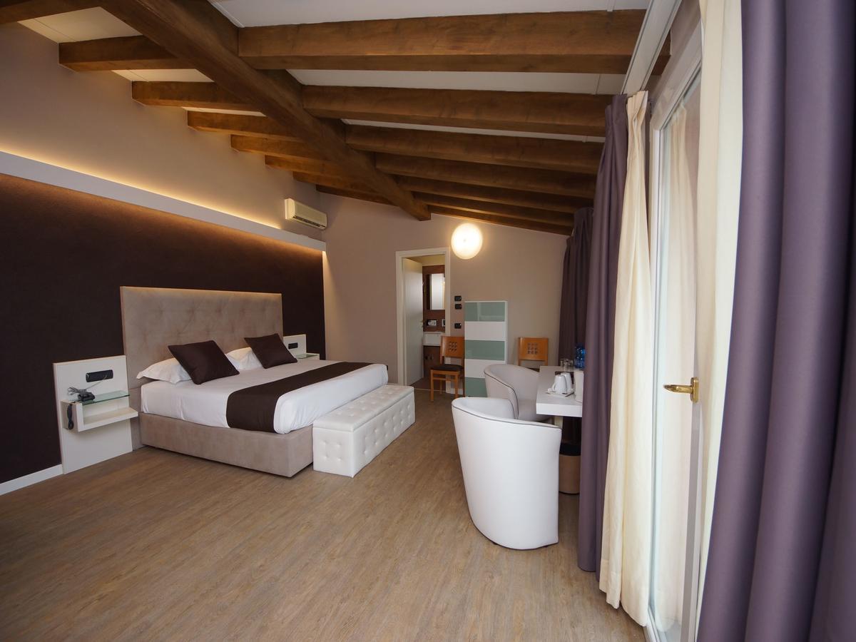 Hotel Clarin 14 By Dori Peschiera del Garda Eksteriør bilde