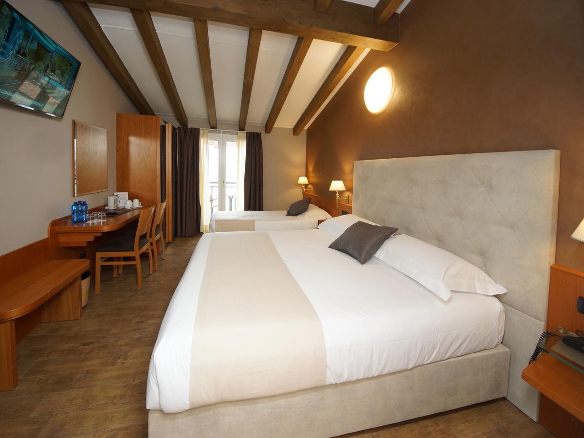 Hotel Clarin 14 By Dori Peschiera del Garda Eksteriør bilde