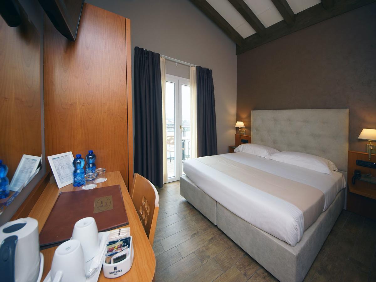 Hotel Clarin 14 By Dori Peschiera del Garda Eksteriør bilde