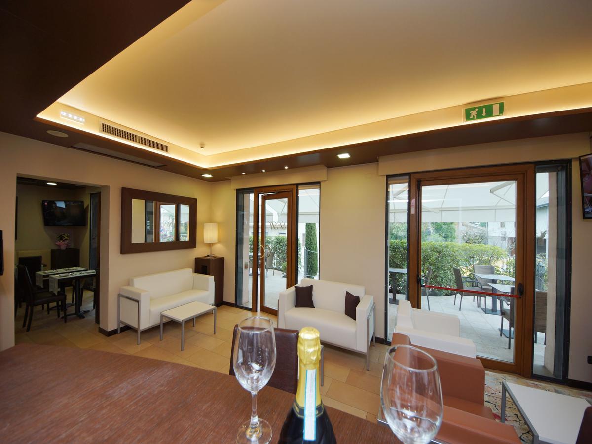 Hotel Clarin 14 By Dori Peschiera del Garda Eksteriør bilde